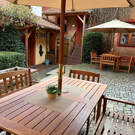 Postel Хостел Чески-Крумлов