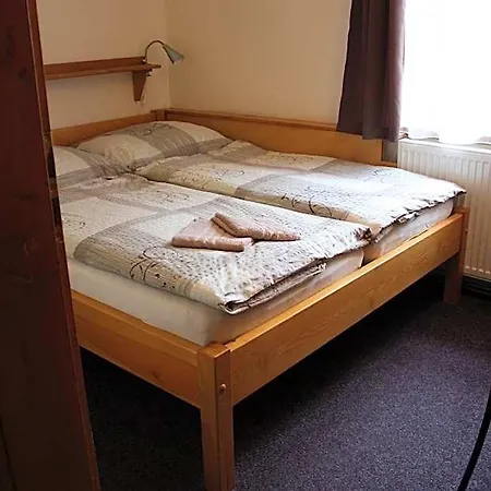 Postel Hostel *